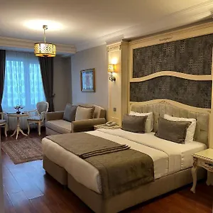 4* Hotel Muyan